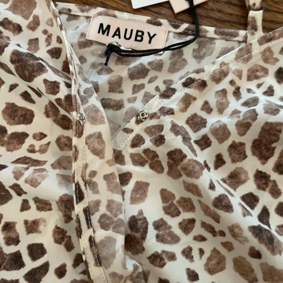 NWT Mauby Wrap Dress Animal Print, Midi length - Picture 4 of 9